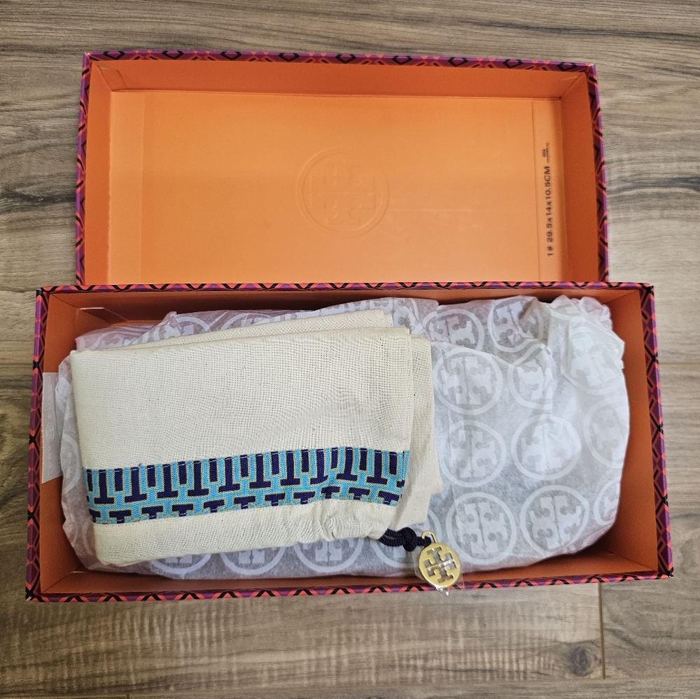 Tory Burch 'Yasmin' Embellished Ballet Flat - Picture 12 of 12
